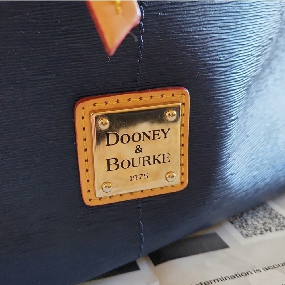 Gorgeous Dooney & Bourke Dark Marine BlueLeather Double Zipper Satchel - Picture 5 of 7